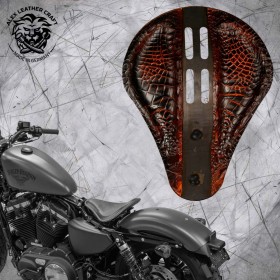 Seat + Montage Kit Harley Davidson Sportster 04-22 "4Fourth" Alligator Tan metal