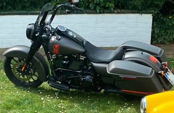 ハーレーダビットソン　バイク用シート 黒 合成皮革 ハーレーダビットソン サドルバック シート補修 リベット100個セット
