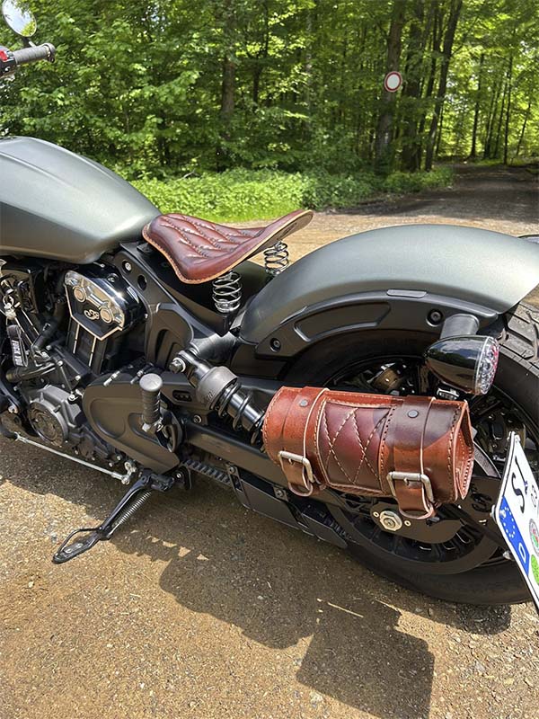 バイク用革製ツールバッグ Vintage Brown Diamond | Alex